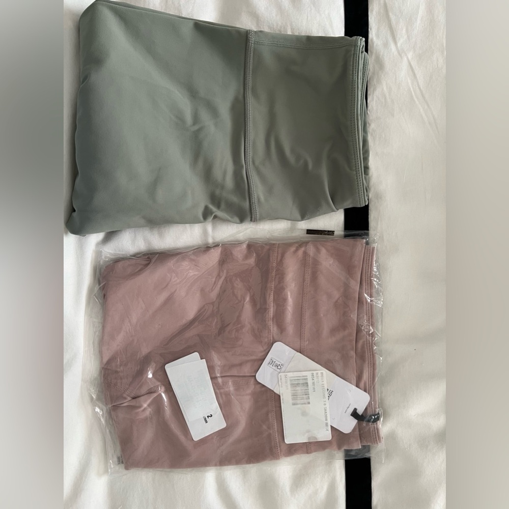 2 FOR 1 Varley Biona Leggings NWT plus one gently used BONUS! - Picture 4 of 7